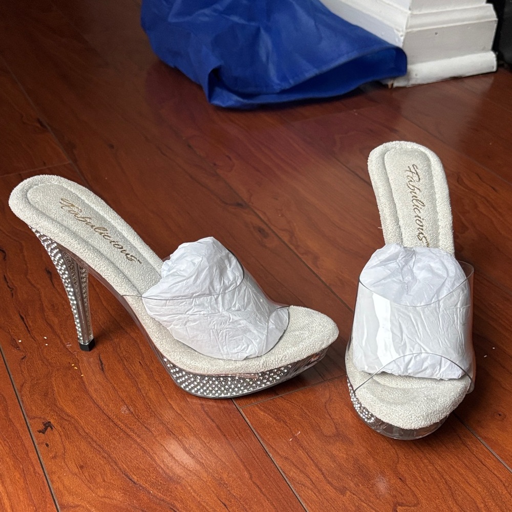 Fabulicious Elegant-401 Slide
